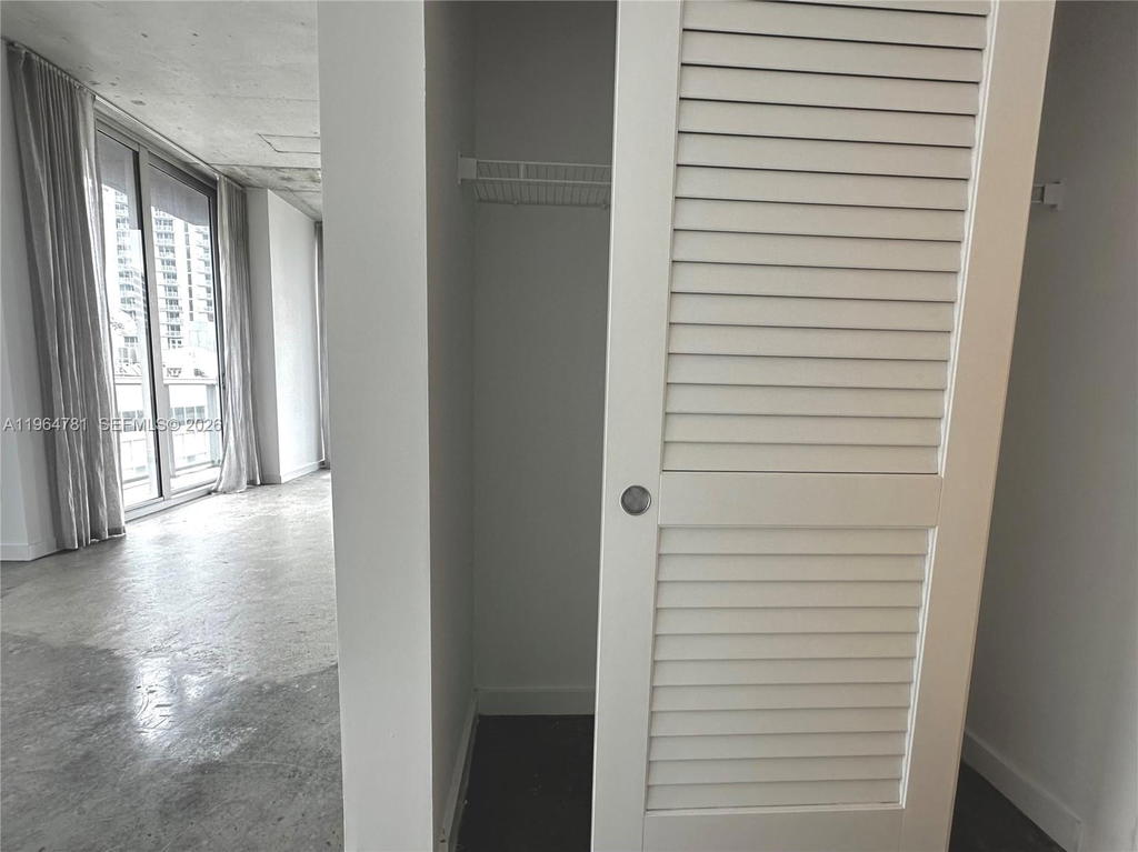 Real estate property located at 151 1st St #1501, Miami-dade, Centro Condo, Miami, FL