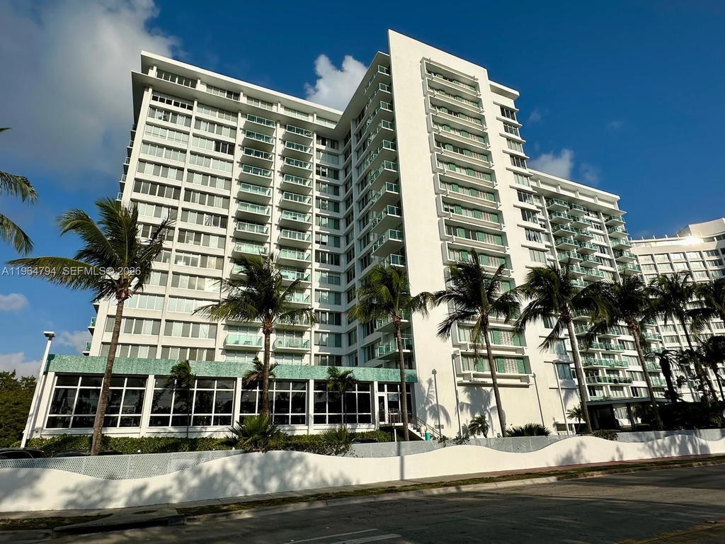 Real estate property located at 1000 West Ave #932, Miami-dade, Mirador 1000 Condo, Miami Beach, FL