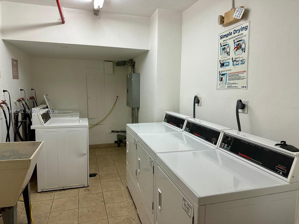 Real estate property located at 1000 West Ave #932, Miami-dade, Mirador 1000 Condo, Miami Beach, FL