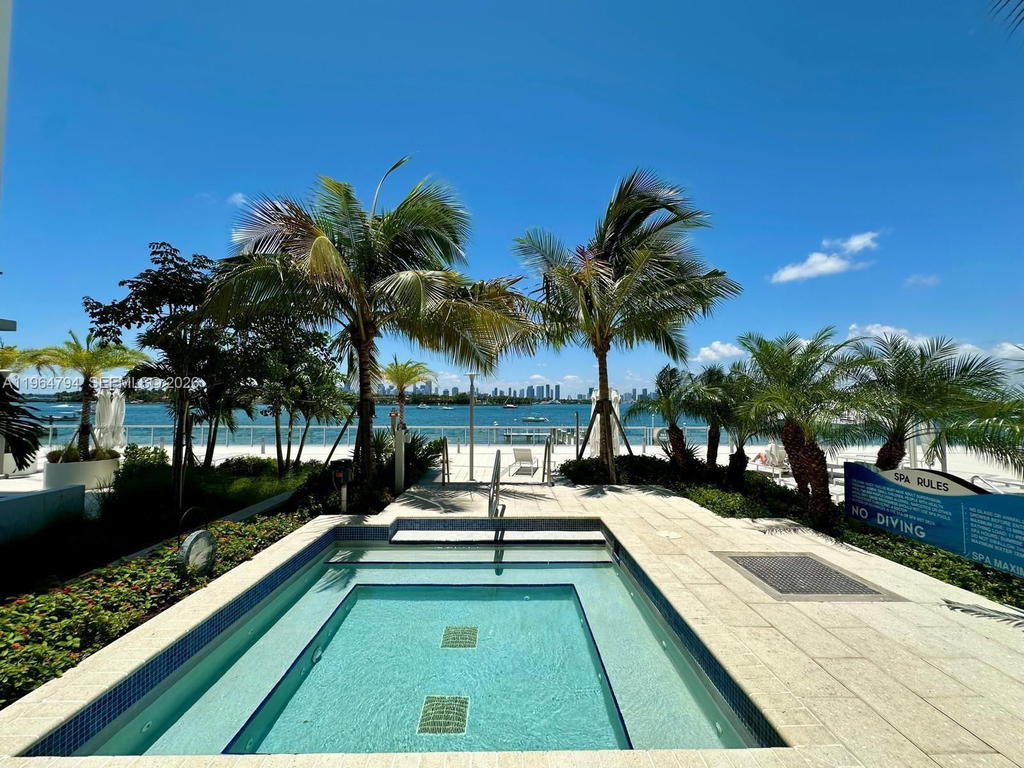 Real estate property located at 1000 West Ave #932, Miami-dade, Mirador 1000 Condo, Miami Beach, FL