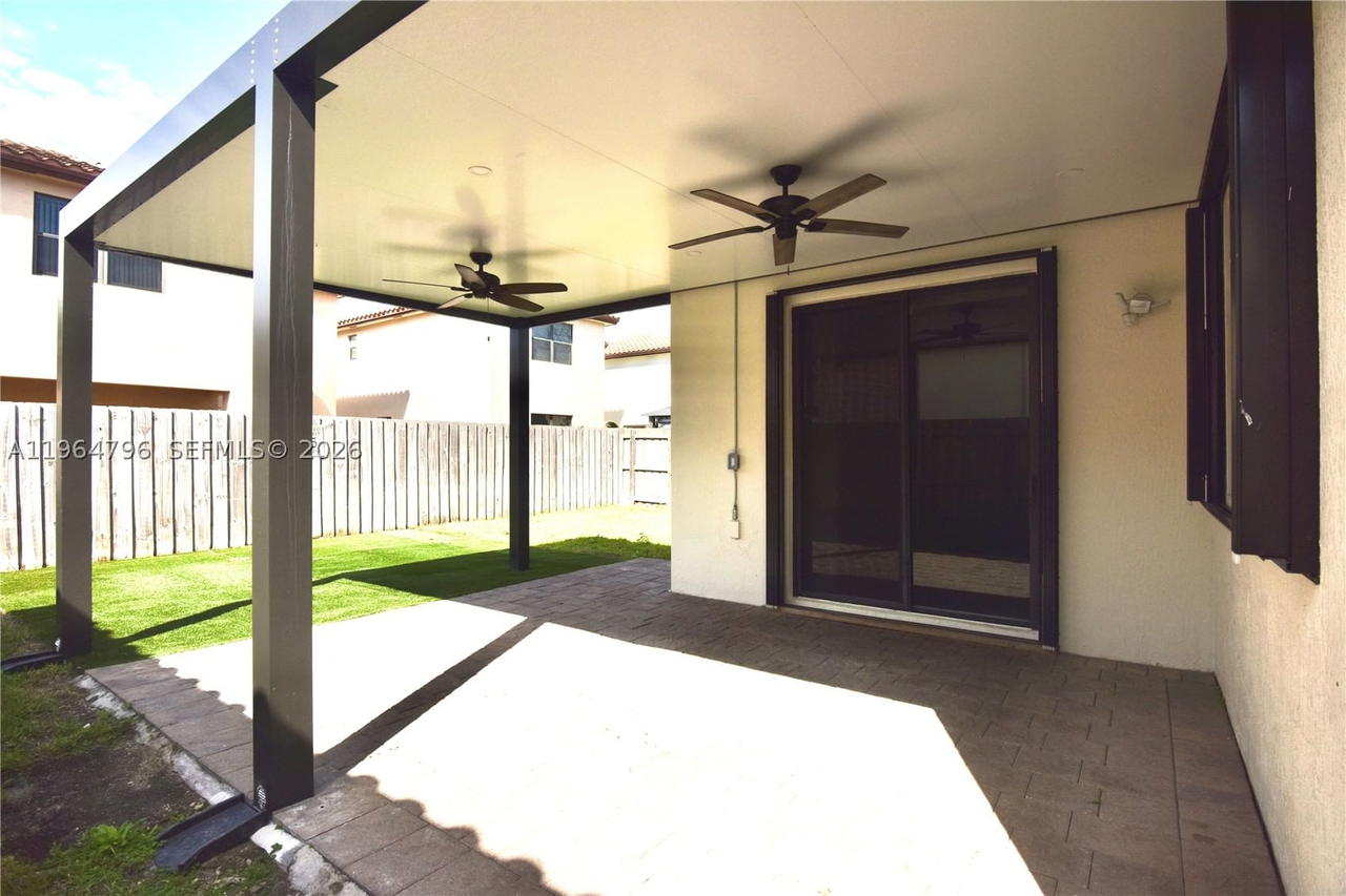 Real estate property located at 526 35th Ave, Miami-dade, Baywinds At Cozumel, Homestead, FL