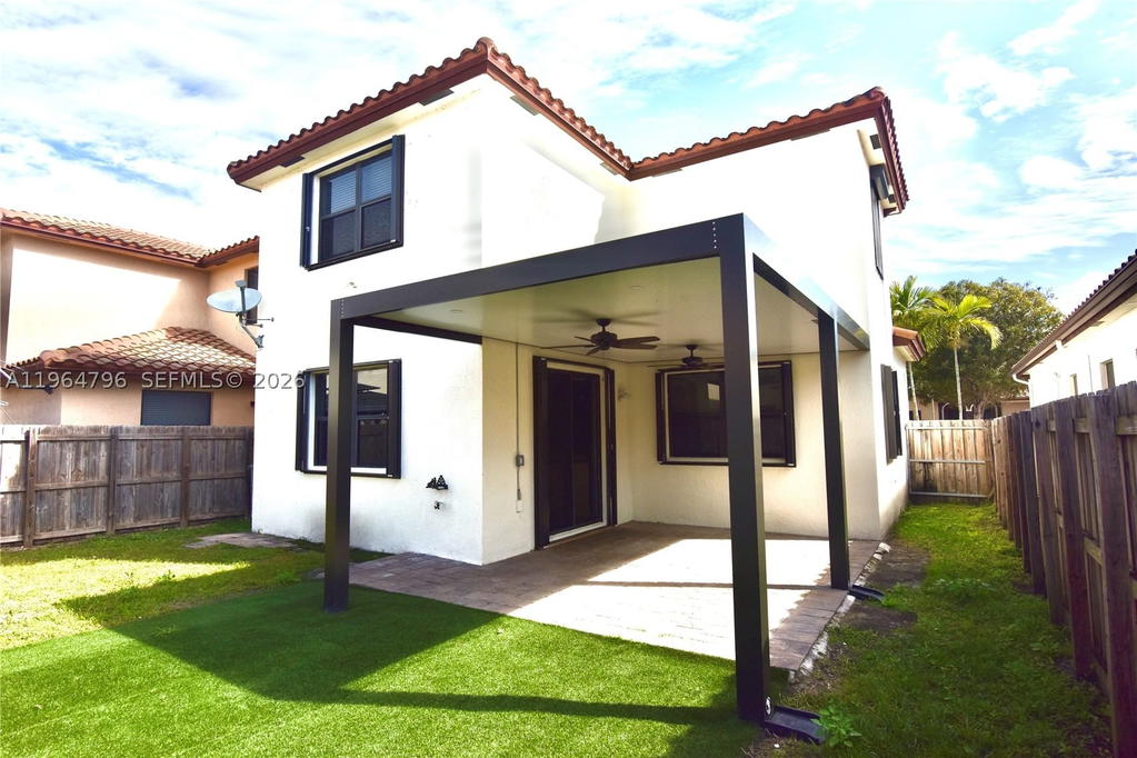 Real estate property located at 526 35th Ave, Miami-dade, Baywinds At Cozumel, Homestead, FL