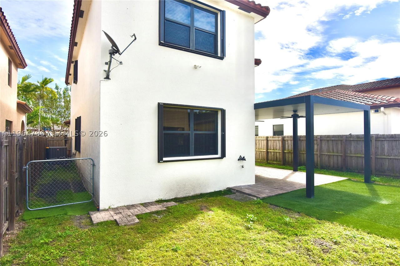 Real estate property located at 526 35th Ave, Miami-dade, Baywinds At Cozumel, Homestead, FL