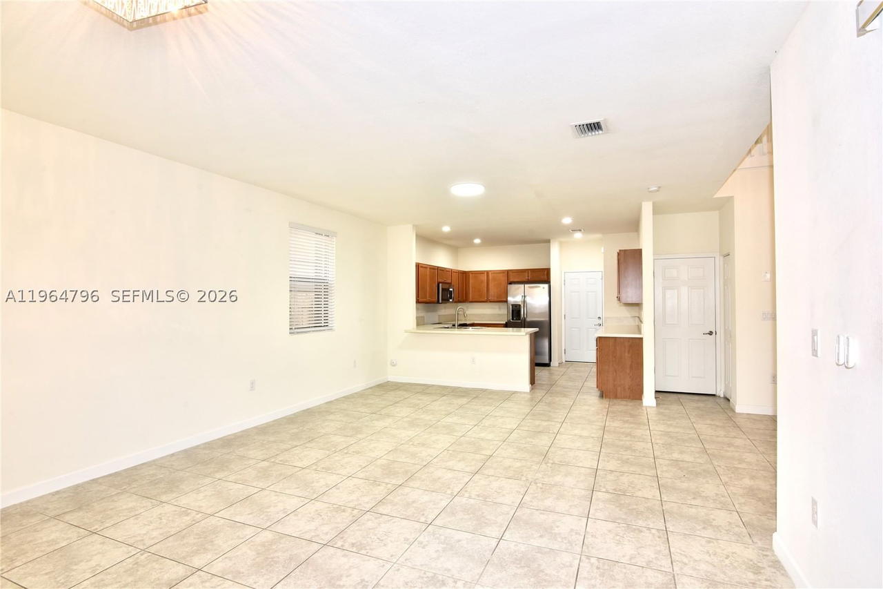 Real estate property located at 526 35th Ave, Miami-dade, Baywinds At Cozumel, Homestead, FL