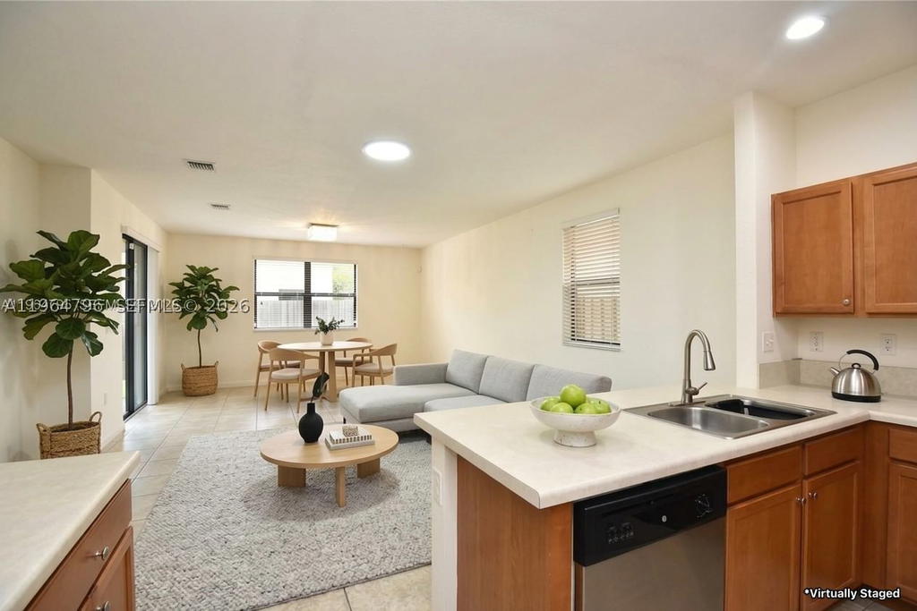Real estate property located at 526 35th Ave, Miami-dade, Baywinds At Cozumel, Homestead, FL