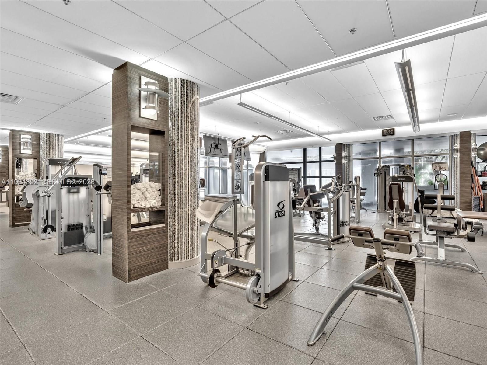 Real estate property located at 21150 Point Pl #2601, Miami-dade, Atlantic Ii At The Point, Aventura, FL