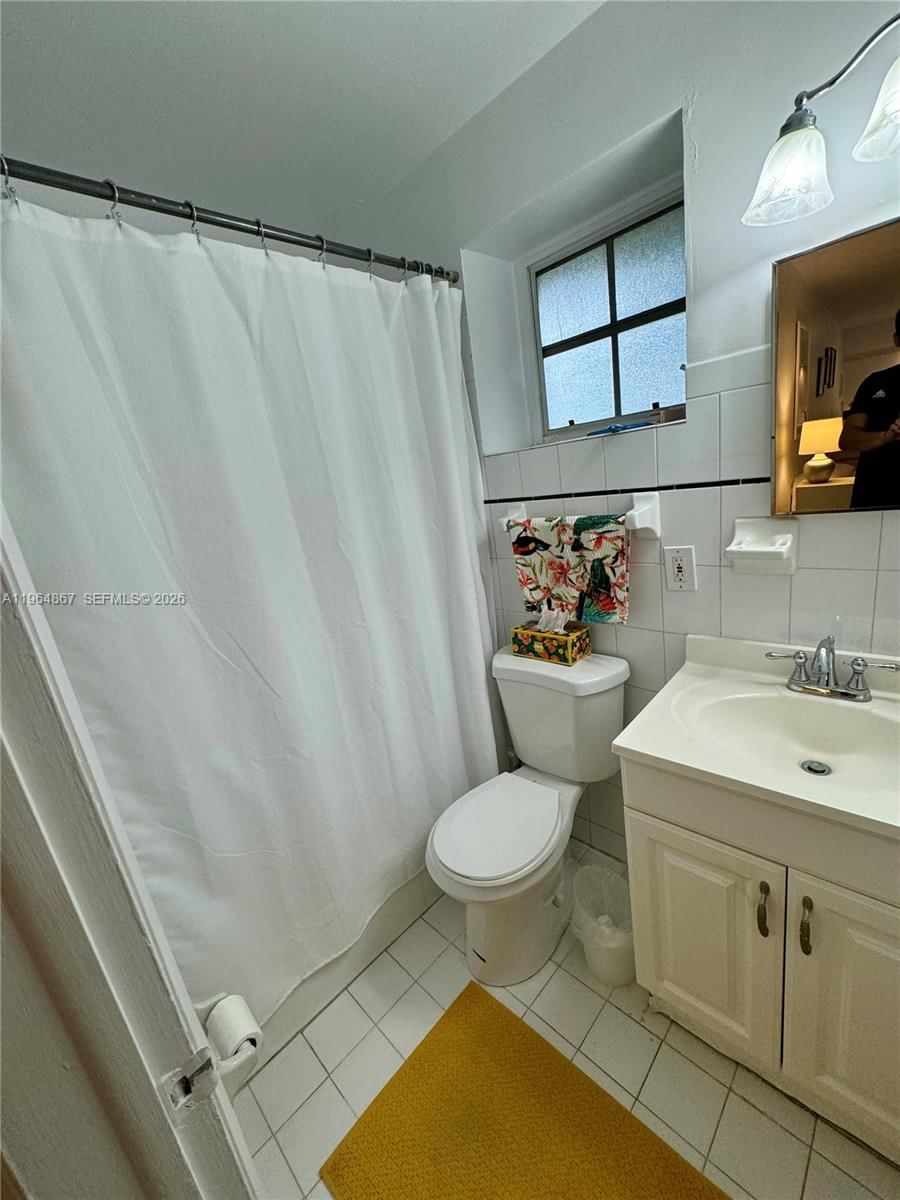 Real estate property located at 6580 Santona St A38, Miami-dade, Santona Condo, Coral Gables, FL