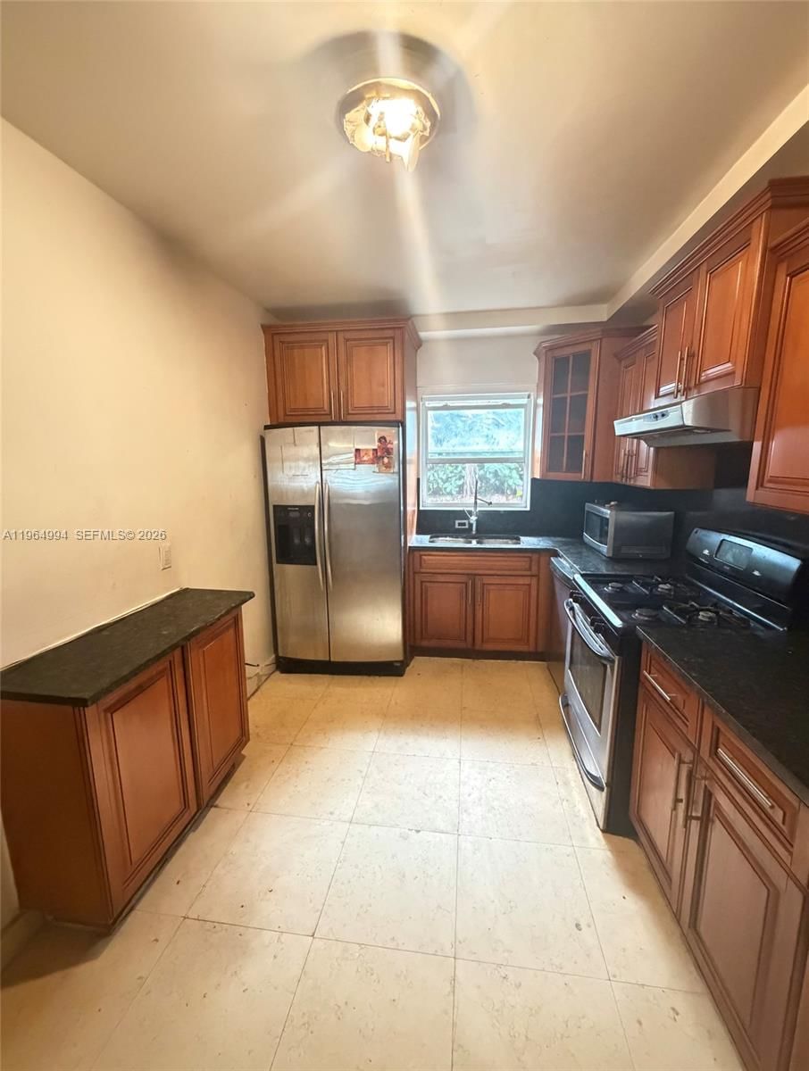 Real estate property located at 2141 124th St, Miami-dade, Aviation Country Club 1st, North Miami, FL