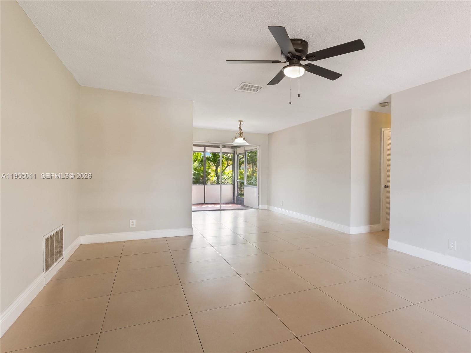 Real estate property located at 4938 48th Ave, Broward, Mainlands Of Tamarac Lake, Tamarac, FL