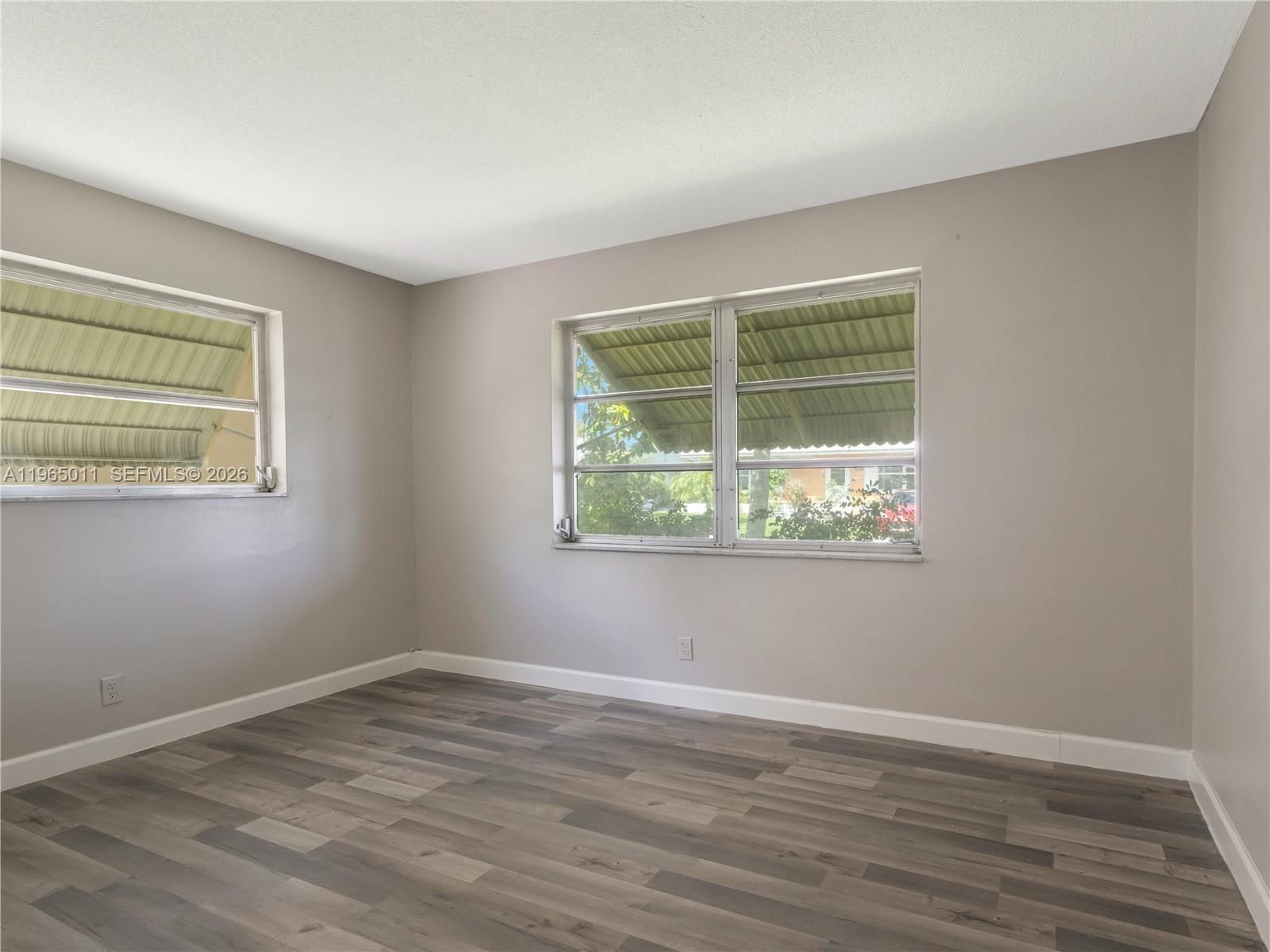 Real estate property located at 4938 48th Ave, Broward, Mainlands Of Tamarac Lake, Tamarac, FL