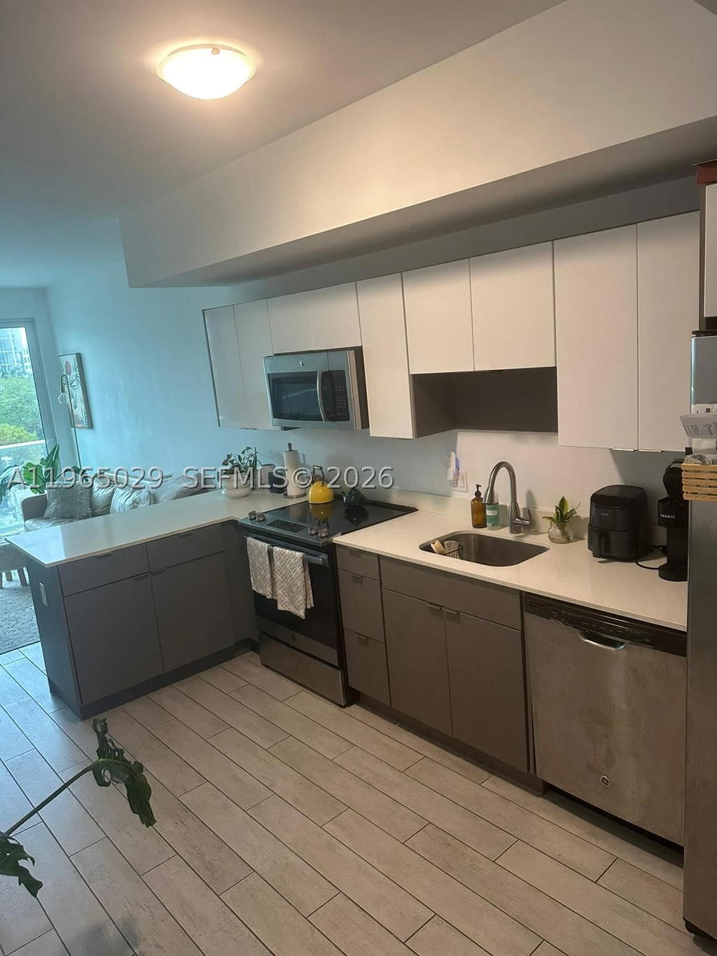 Real estate property located at 321 26th St #511, Miami-dade, 26 Edgewater Condo, Miami, FL