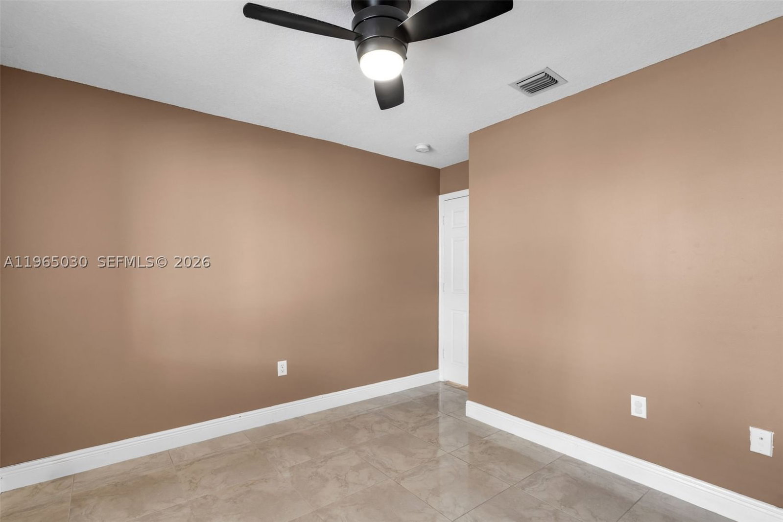 Real estate property located at 14734 Via Tivoli Ct, Broward, Grove Commercial Center, Davie, FL