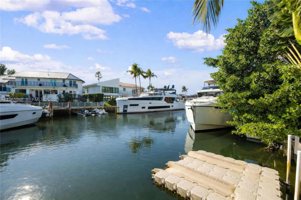 Real estate property located at 3400 165th St, Miami-dade, Eastern Shores 1st Addn, North Miami Beach, FL