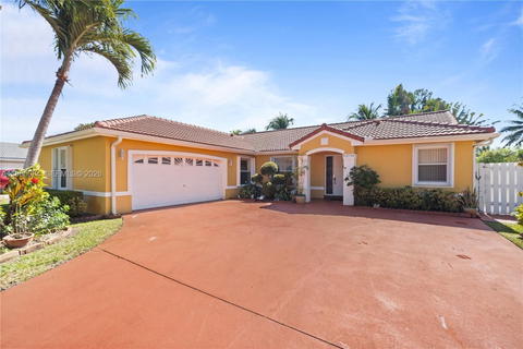 Real estate property located at 12730 20th St, Broward, Flamingo Estates, Miramar, FL