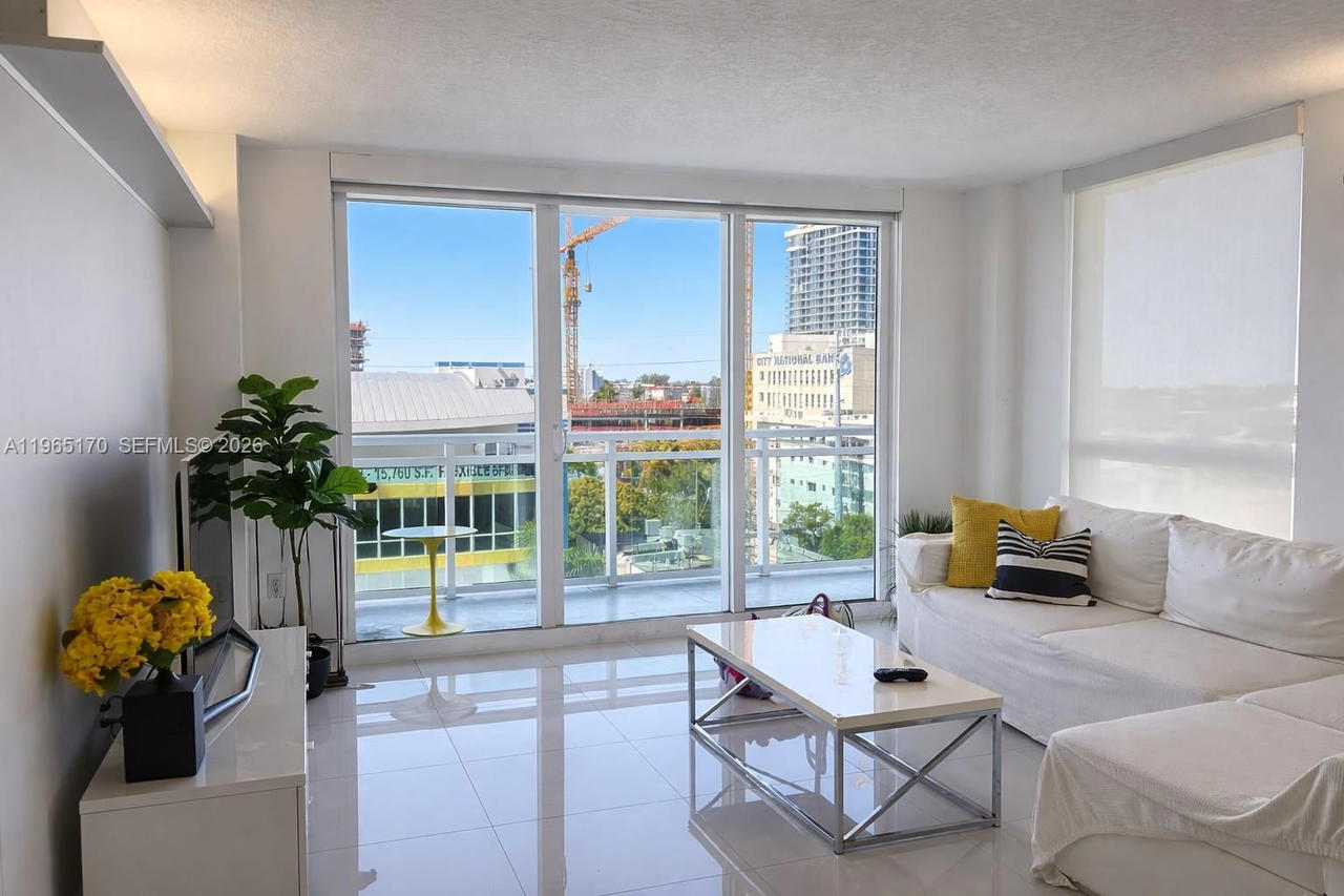 Real estate property located at 6917 Collins Ave #820, Miami-dade, The Collins Condo, Miami Beach, FL