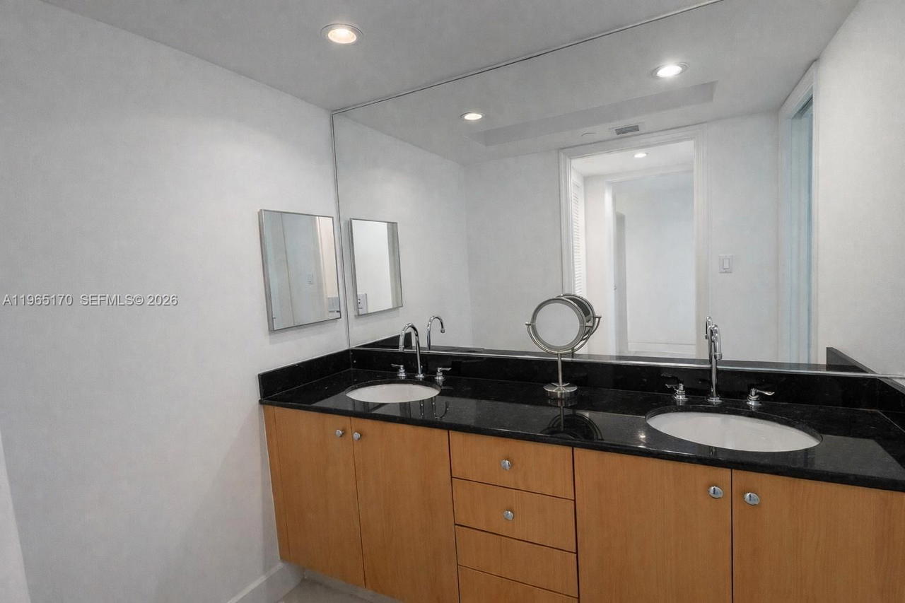 Real estate property located at 6917 Collins Ave #820, Miami-dade, The Collins Condo, Miami Beach, FL