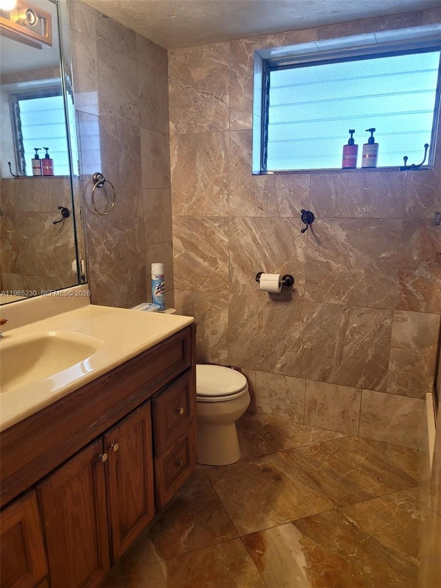 Real estate property located at 1690 191st St #315-1, Miami-dade, Jade Winds Group Bamboo G, Miami, FL