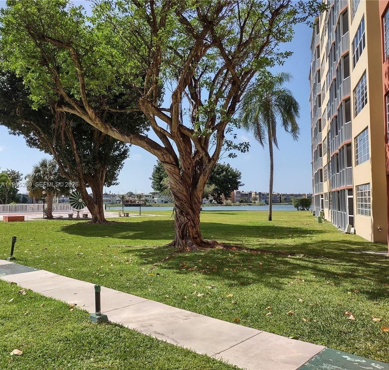 Real estate property located at 1690 191st St #315-1, Miami-dade, Jade Winds Group Bamboo G, Miami, FL