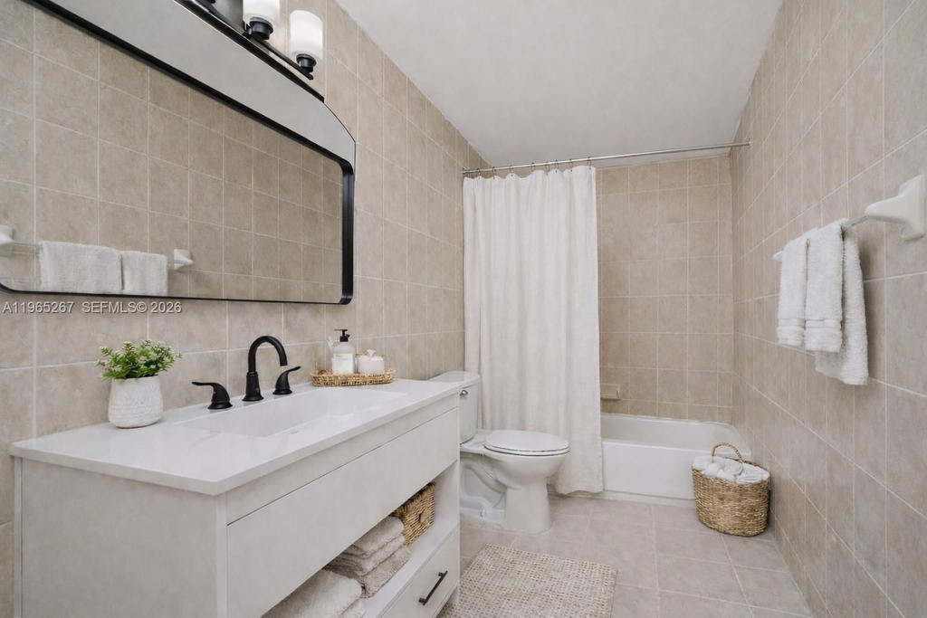 Real estate property located at 2971 171st Ter, Miami-dade, Myrtle Grove, Miami Gardens, FL