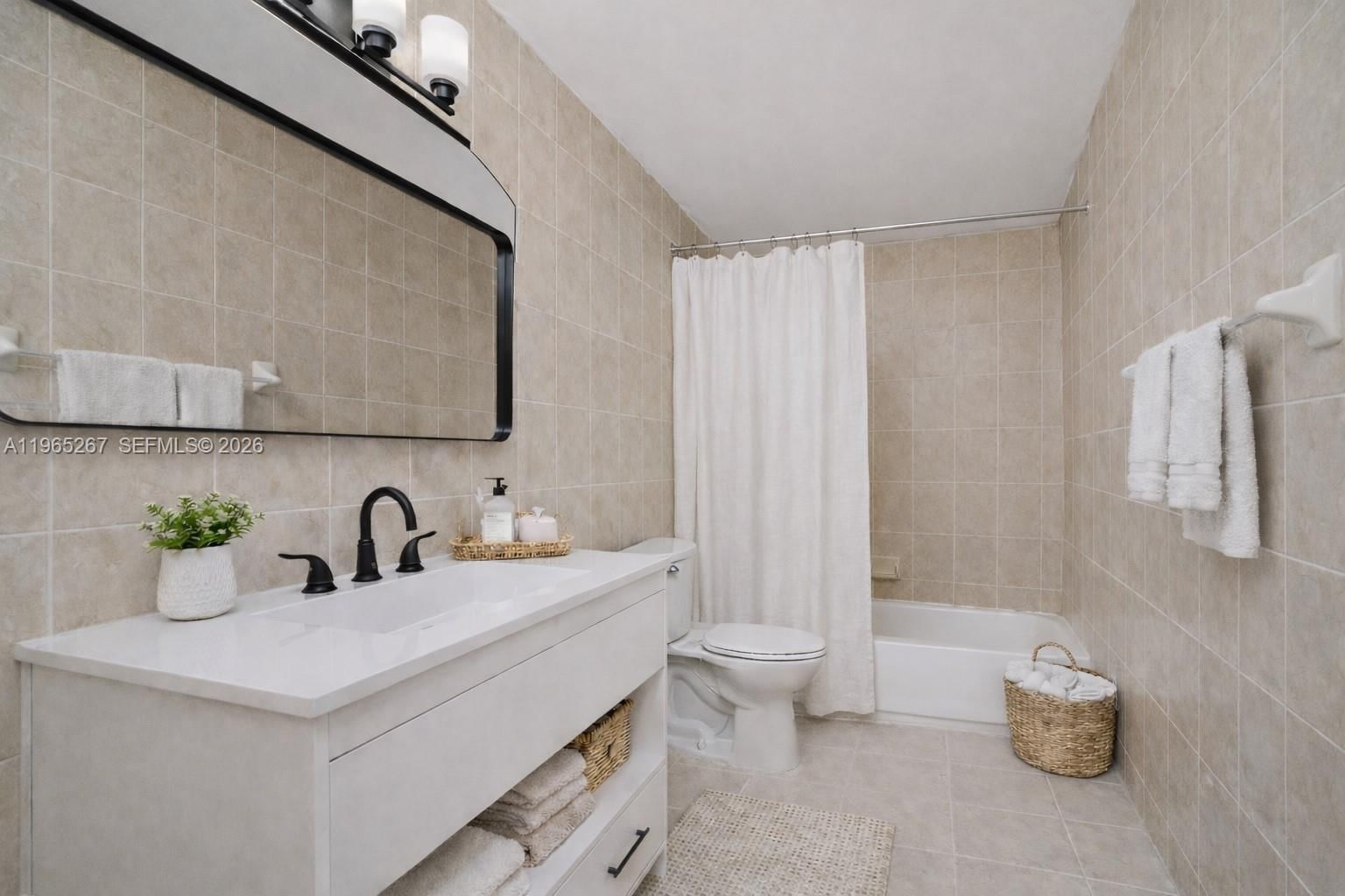 Real estate property located at 2971 171st Ter, Miami-dade, Myrtle Grove, Miami Gardens, FL