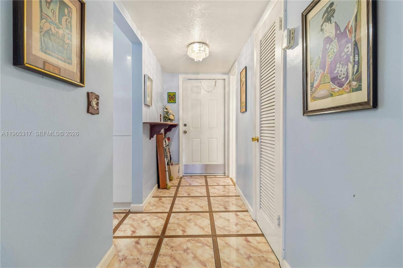 Real estate property located at 1401 Miami Gardens Dr #287, Miami-dade, Fifith Moorings Condo, Miami, FL