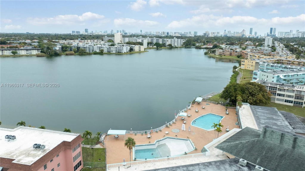Real estate property located at 1401 Miami Gardens Dr #287, Miami-dade, Fifith Moorings Condo, Miami, FL