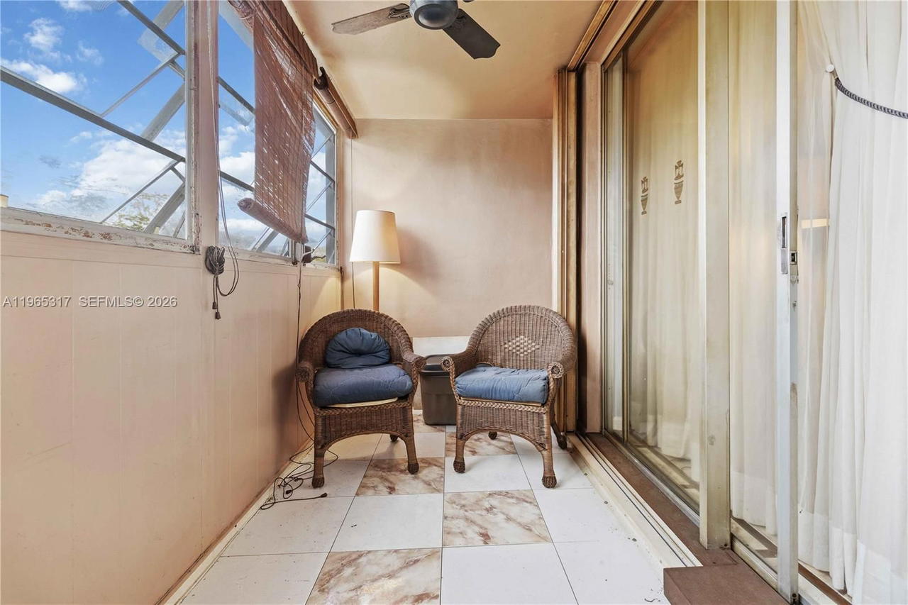Real estate property located at 1401 Miami Gardens Dr #287, Miami-dade, Fifith Moorings Condo, Miami, FL