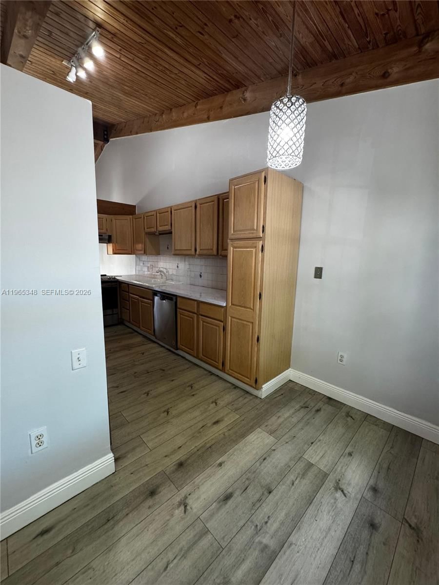 Real estate property located at 13640 102nd Ln, Miami-dade, Cindis Place Sec 3, Miami, FL