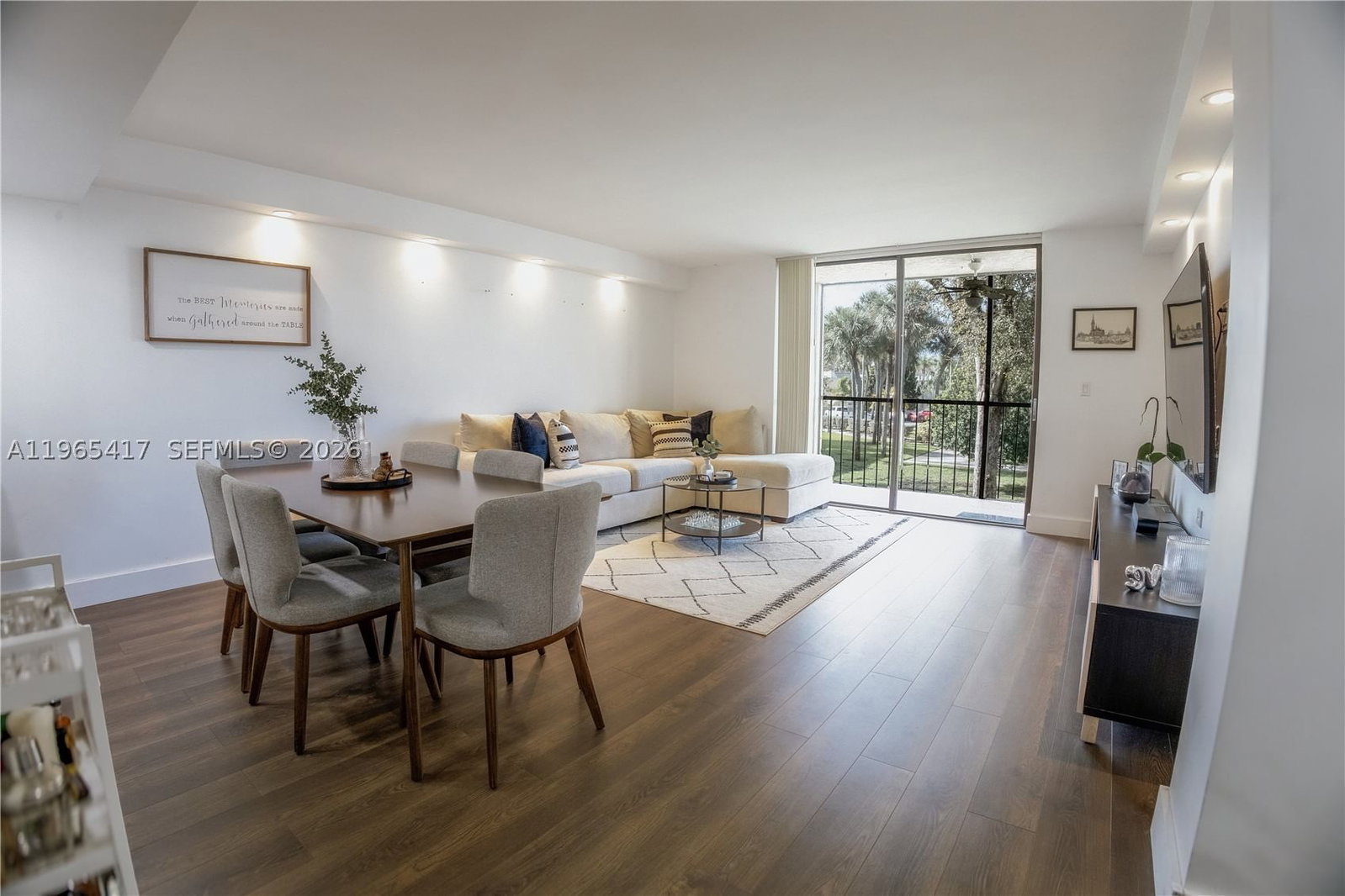 Real estate property located at 8045 107th Ave #212, Miami-dade, The Horizons Condo #3, Miami, FL