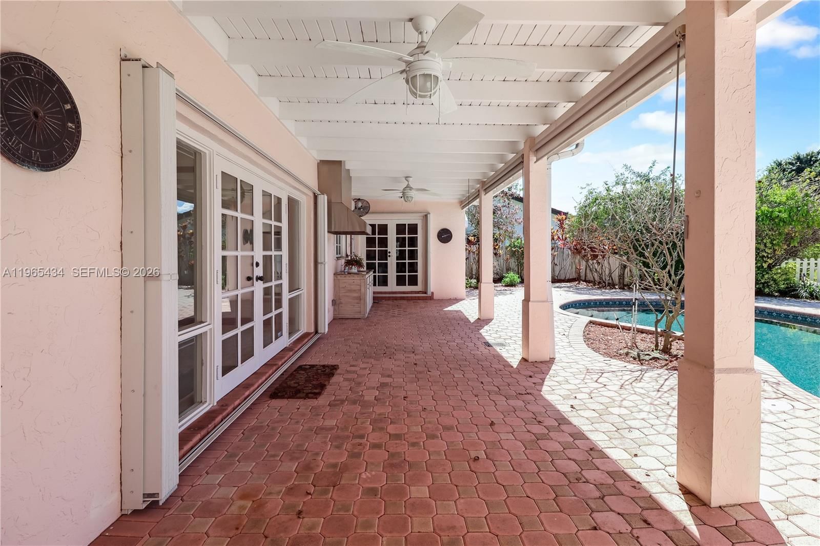 Real estate property located at 9620 Calusa Club Dr, Miami-dade, Calusa Club Estates, Miami, FL