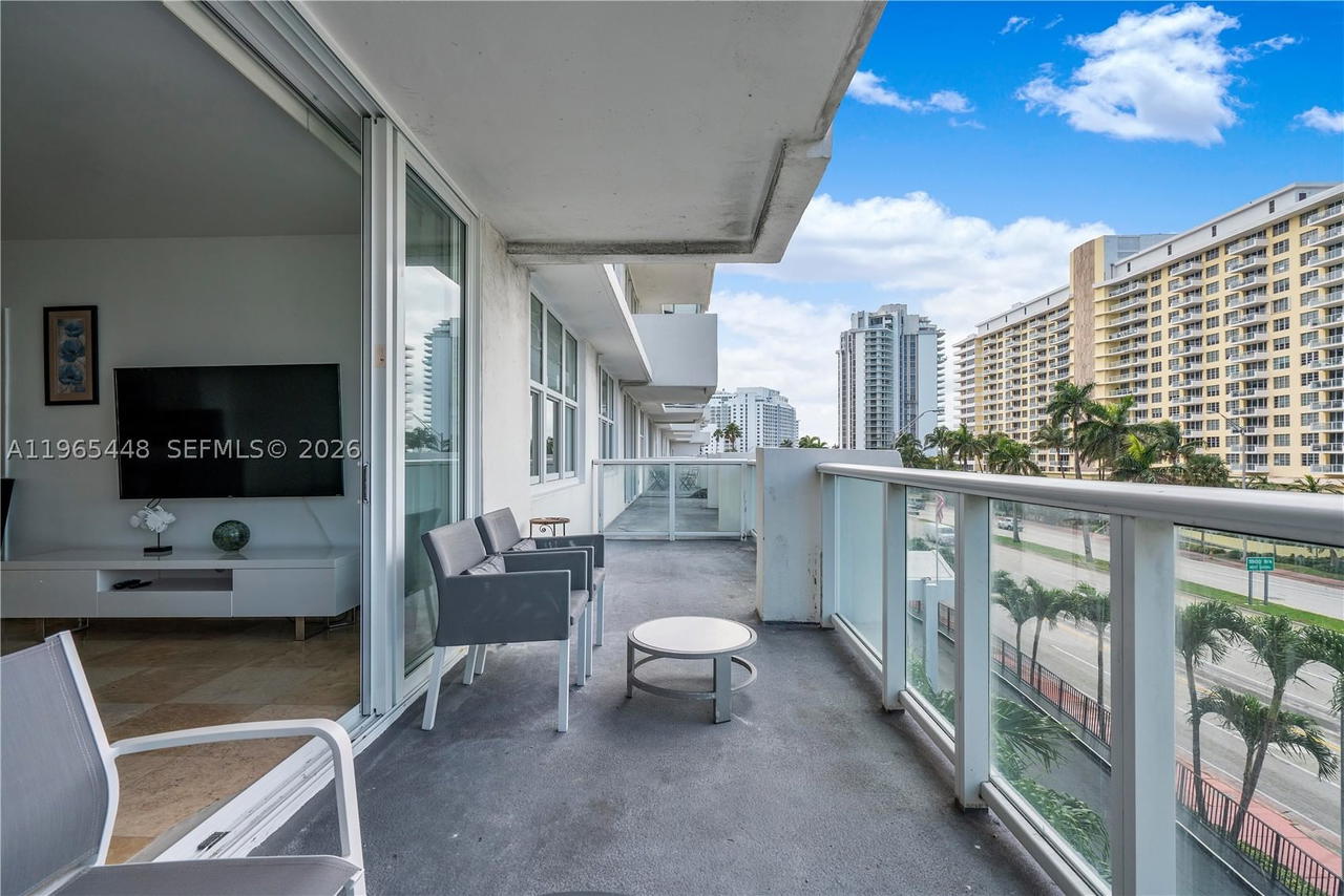 Real estate property located at 5601 Collins Ave #423, Miami-dade, The Pavilion Condo, Miami Beach, FL