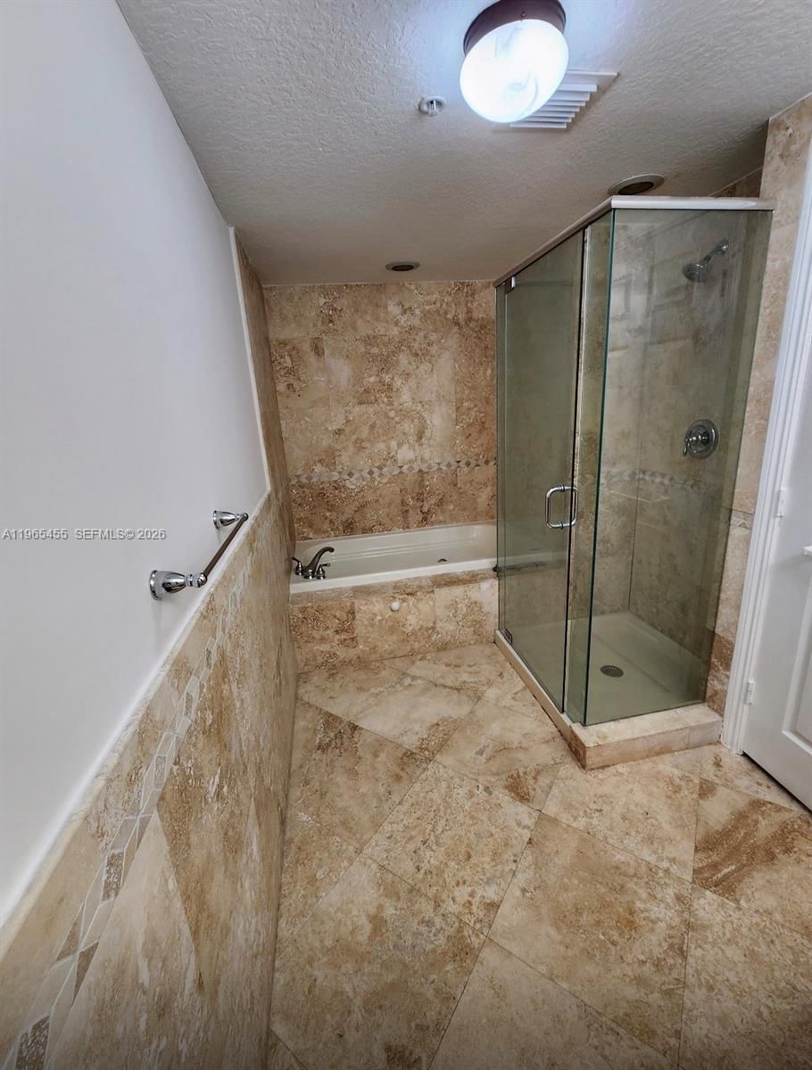 Real estate property located at 322 Madeira Ave #503, Miami-dade, Villa Isabella Condo, Coral Gables, FL