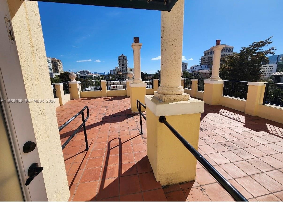 Real estate property located at 322 Madeira Ave #503, Miami-dade, Villa Isabella Condo, Coral Gables, FL