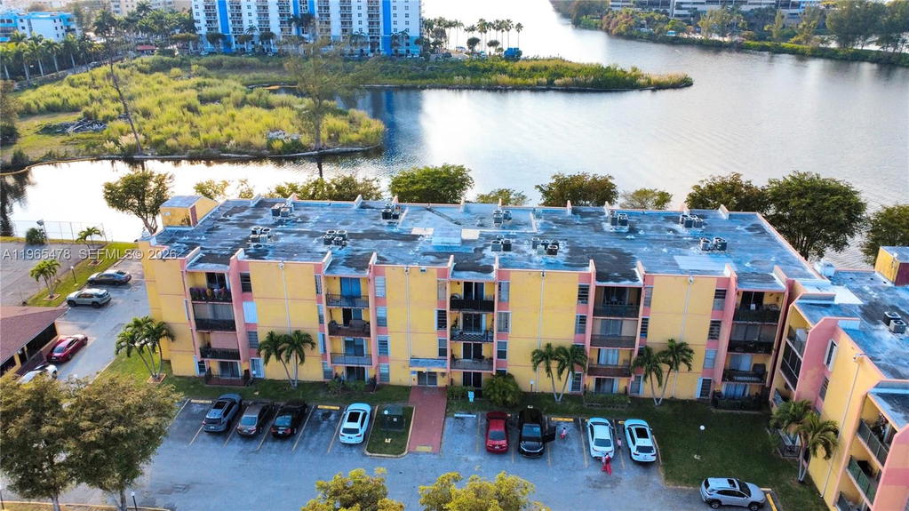 Real estate property located at 4805 7th St #302-15, Miami-dade, Sunset Villas No 3 Condo, Miami, FL