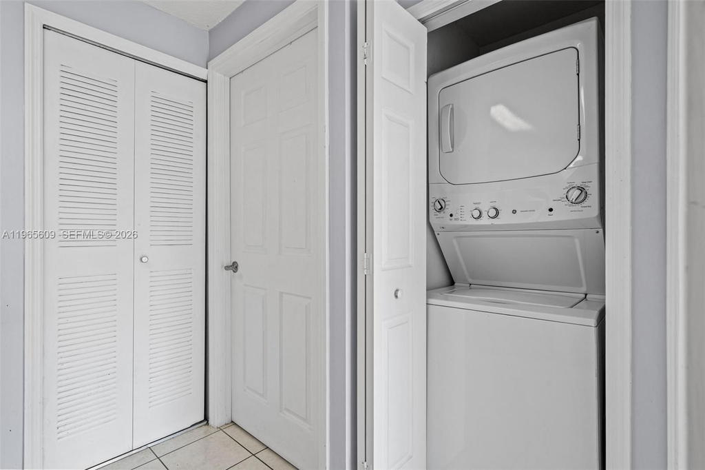 Real estate property located at 3410 Coral Way #904, Miami-dade, Emerald Plaza On Coral Way, Miami, FL