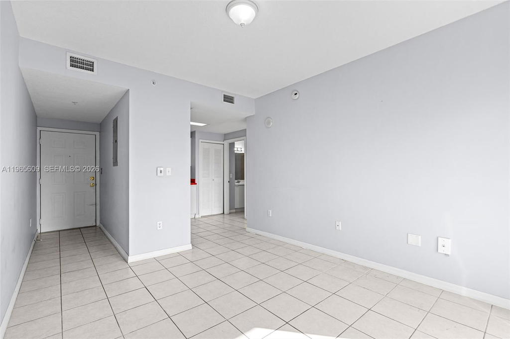 Real estate property located at 3410 Coral Way #904, Miami-dade, Emerald Plaza On Coral Way, Miami, FL