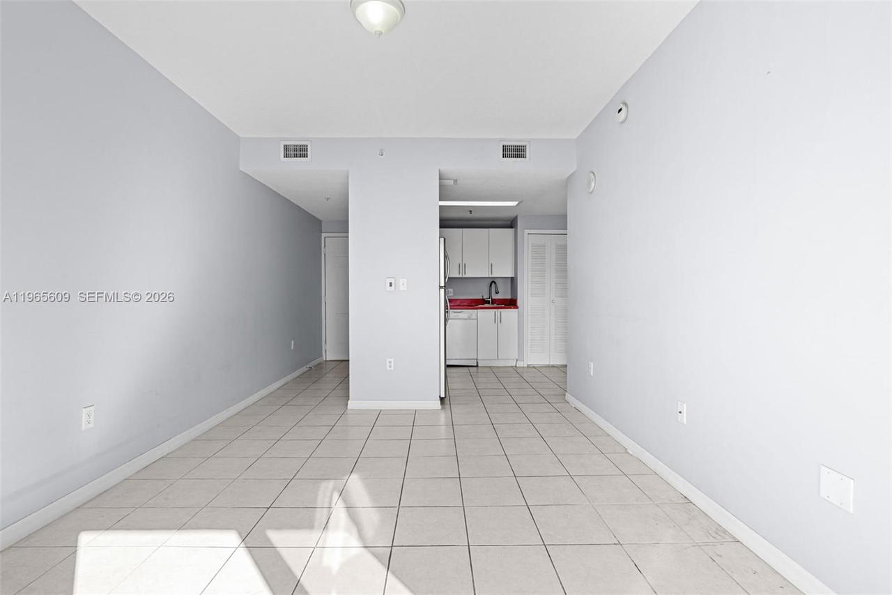 Real estate property located at 3410 Coral Way #904, Miami-dade, Emerald Plaza On Coral Way, Miami, FL