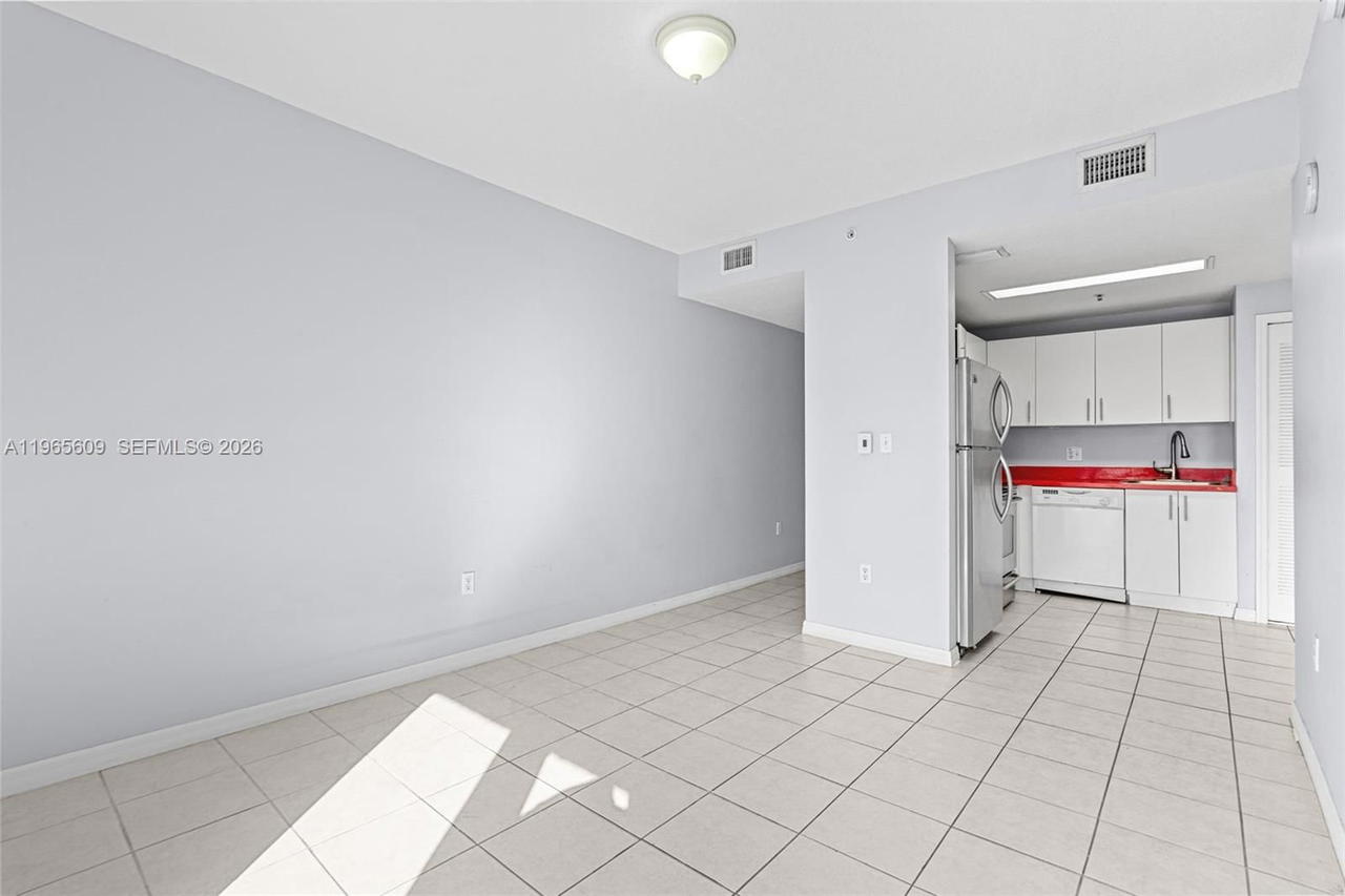 Real estate property located at 3410 Coral Way #904, Miami-dade, Emerald Plaza On Coral Way, Miami, FL