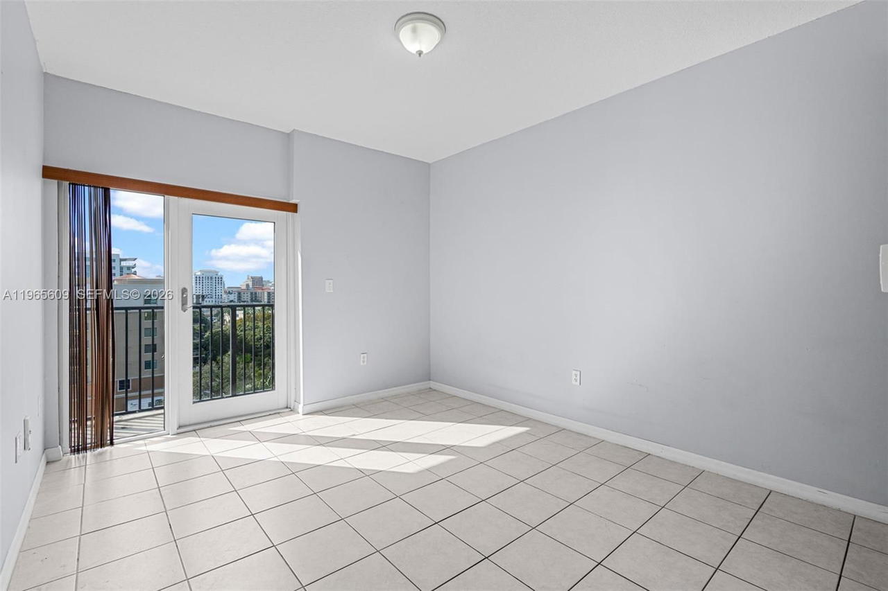 Real estate property located at 3410 Coral Way #904, Miami-dade, Emerald Plaza On Coral Way, Miami, FL
