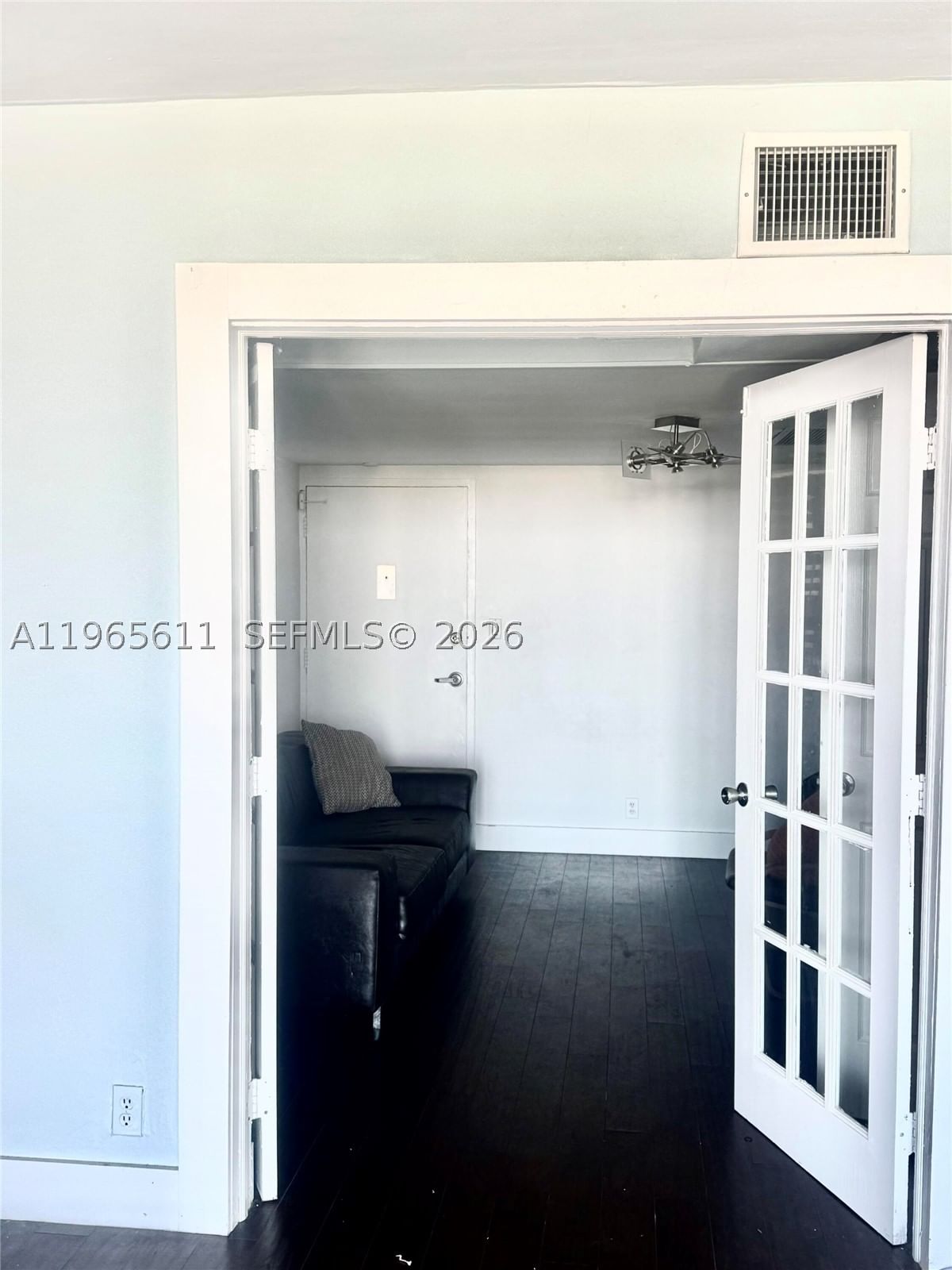 Real estate property located at 1200 West Ave #1507, Miami-dade, Mirador 1200 Condo, Miami Beach, FL