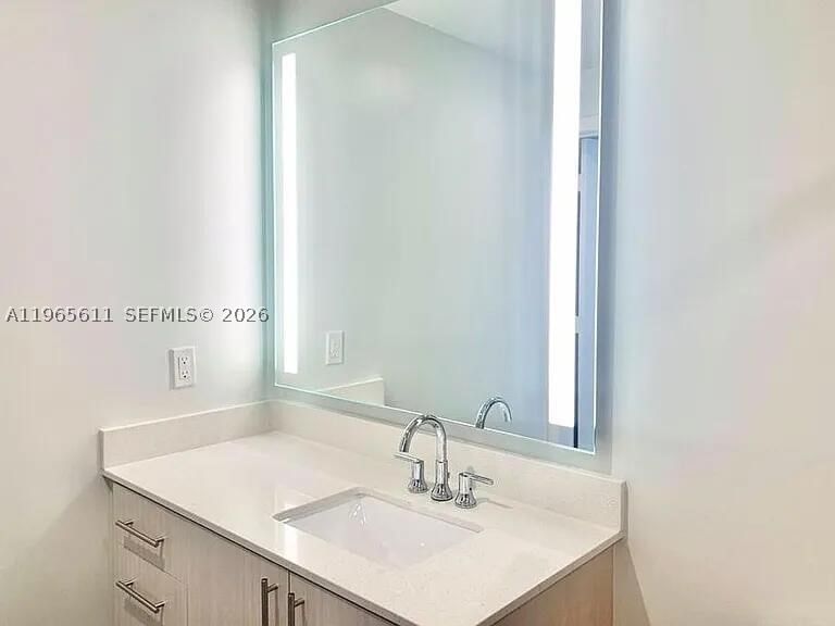 Real estate property located at 1200 West Ave #1507, Miami-dade, Mirador 1200 Condo, Miami Beach, FL