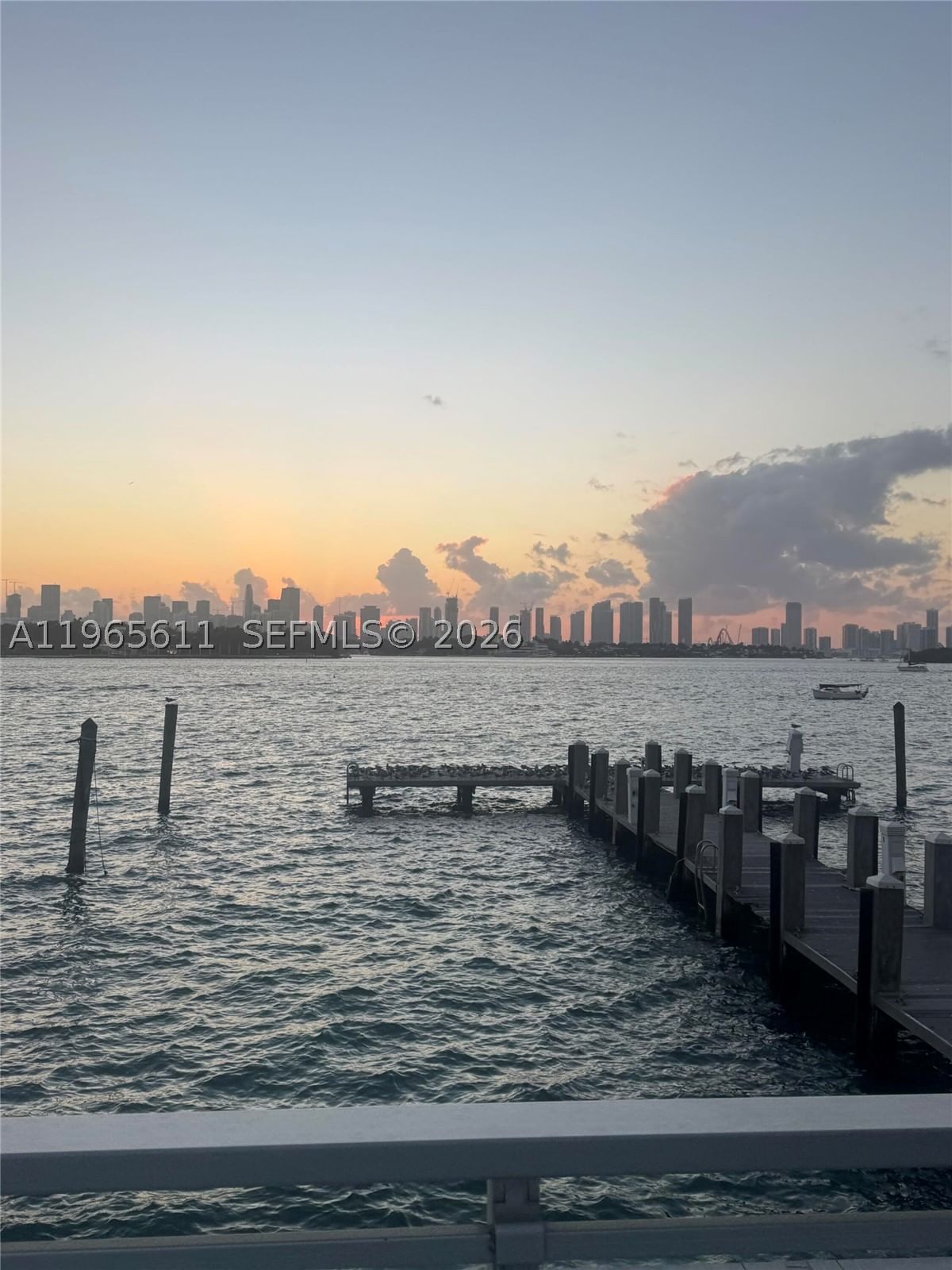 Real estate property located at 1200 West Ave #1507, Miami-dade, Mirador 1200 Condo, Miami Beach, FL