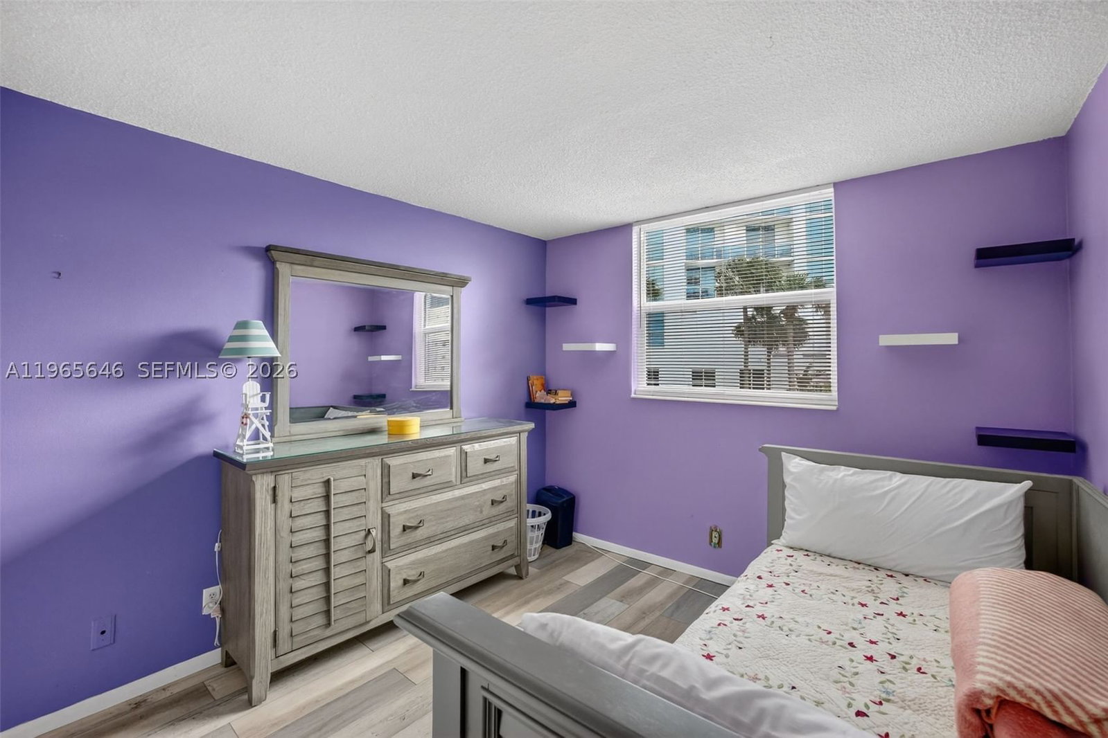 Real estate property located at 1913 Ocean Dr #209, Broward, Chelsea Bayview Condo, Hallandale Beach, FL