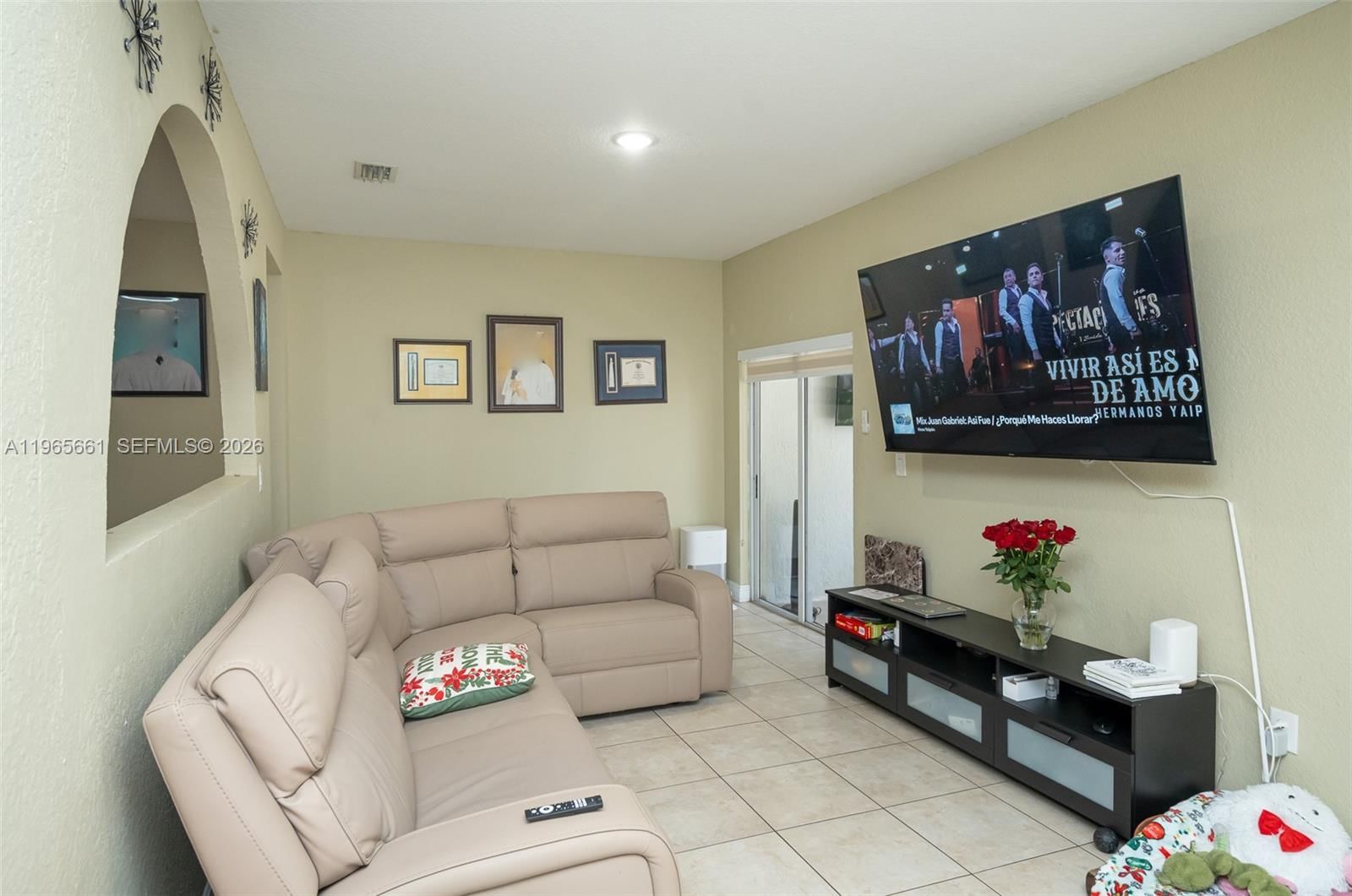 Real estate property located at 3054 5th Dr, Miami-dade, Rauls Place At Oasis, Homestead, FL