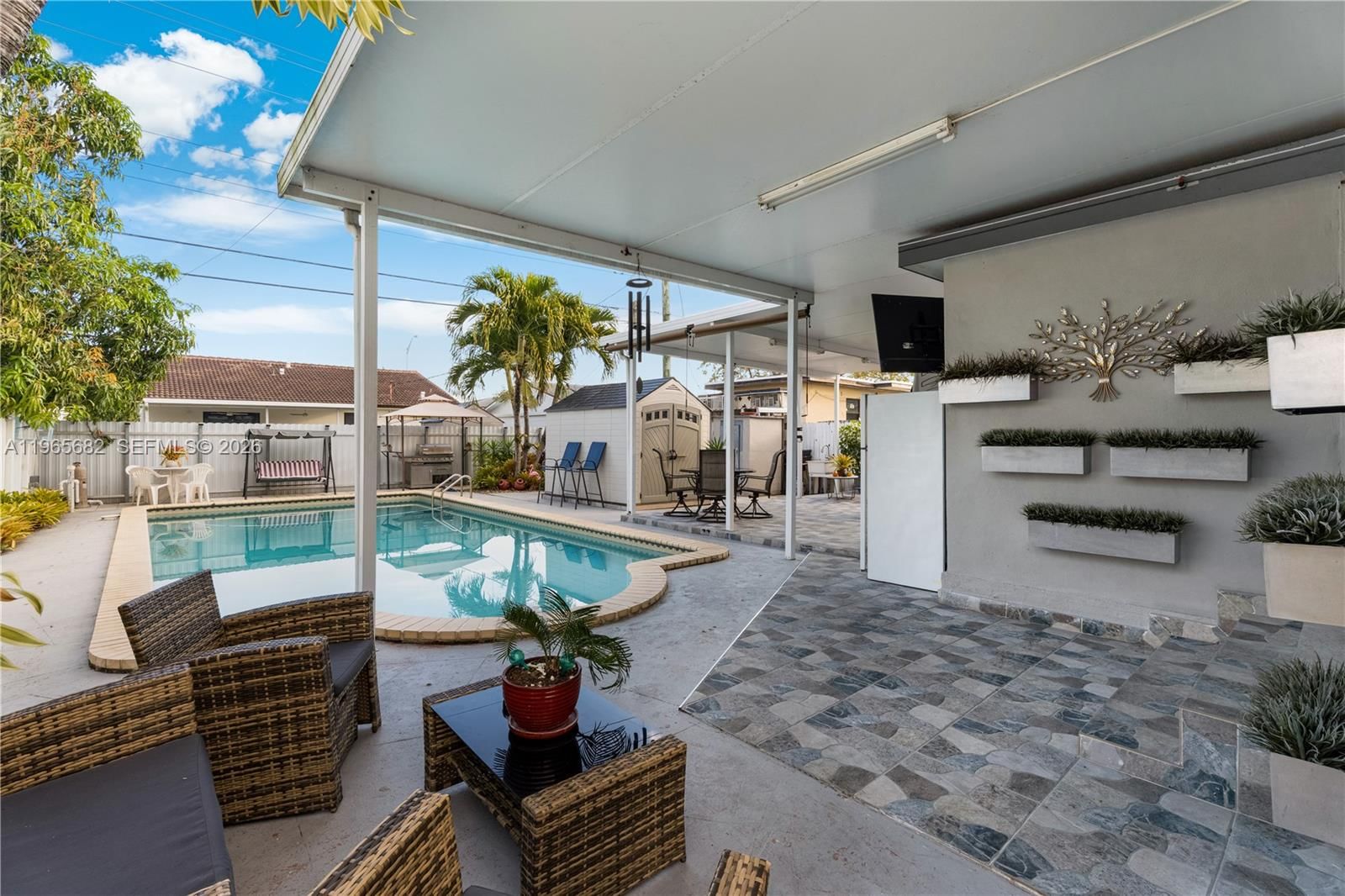 Real estate property located at 351 13th St, Miami-dade, Town Of Hialeah 1 Addn Am, Hialeah, FL