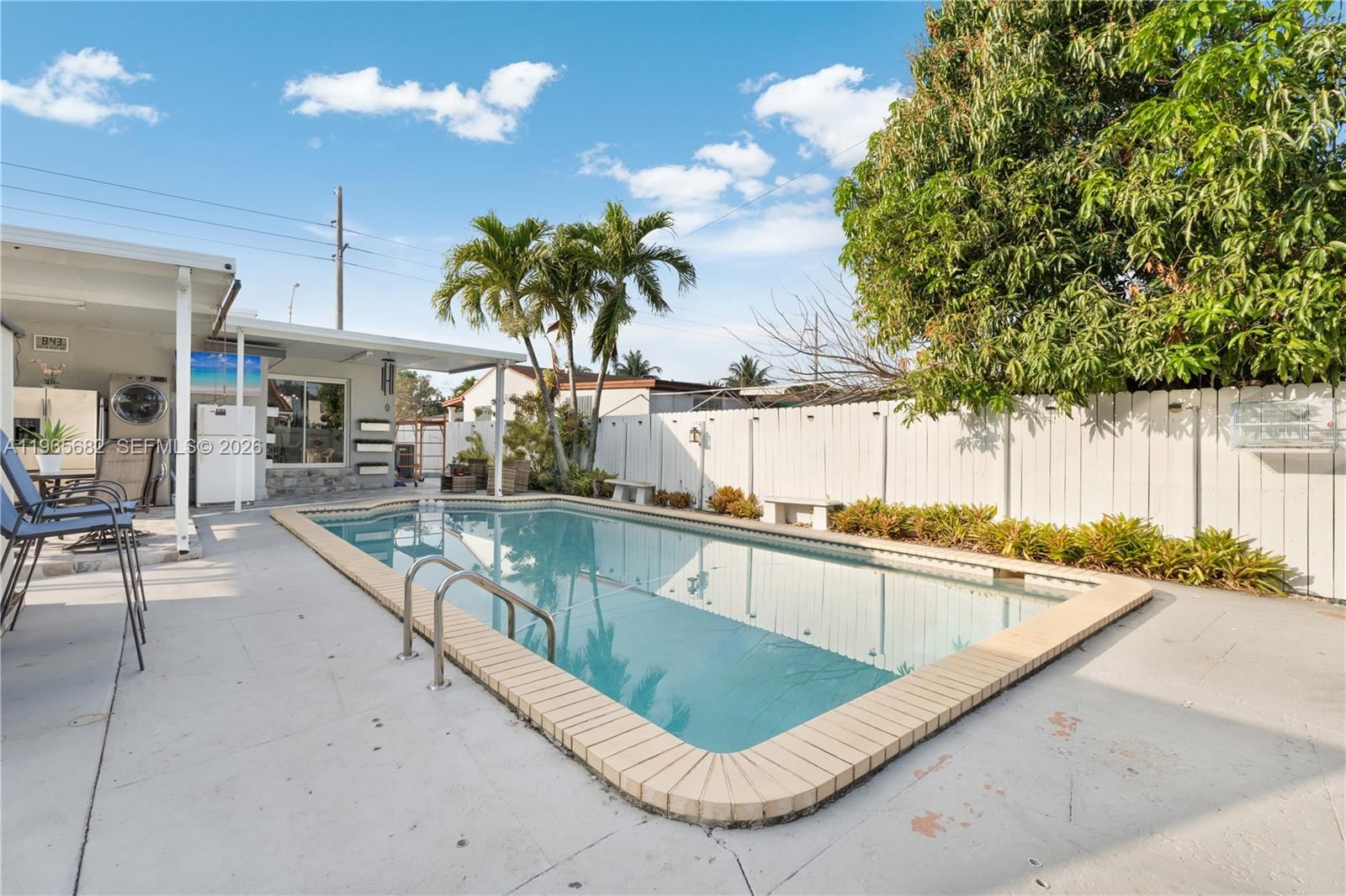 Real estate property located at 351 13th St, Miami-dade, Town Of Hialeah 1 Addn Am, Hialeah, FL