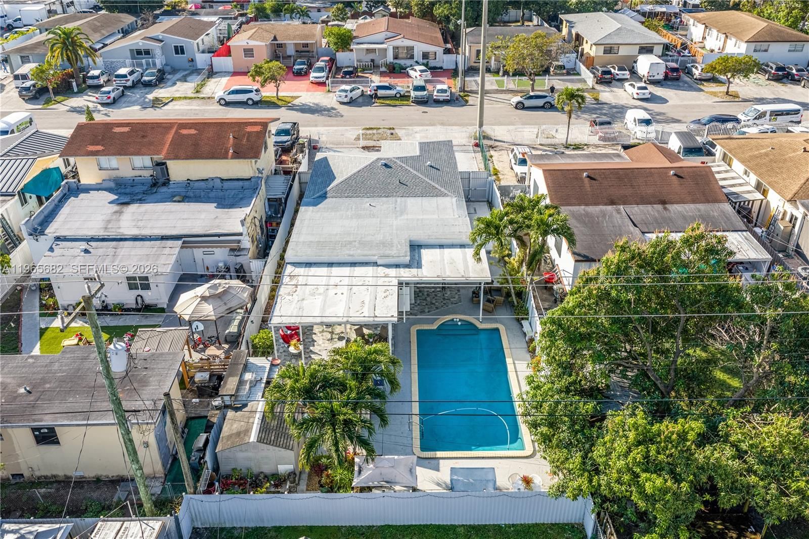 Real estate property located at 351 13th St, Miami-dade, Town Of Hialeah 1 Addn Am, Hialeah, FL