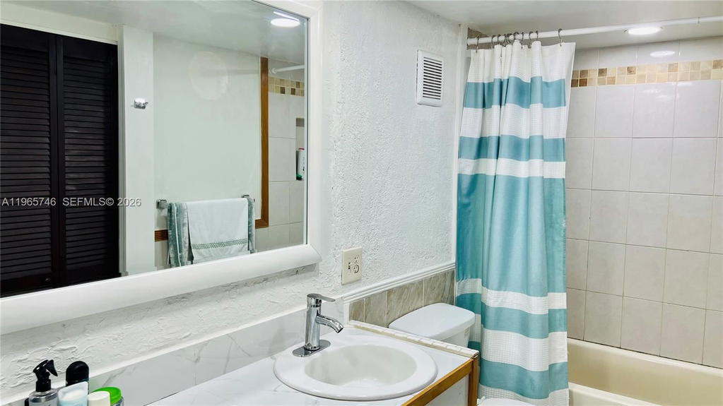 Real estate property located at 14250 62nd St #319, Miami-dade, Cypress Club Of Kendale C, Miami, FL