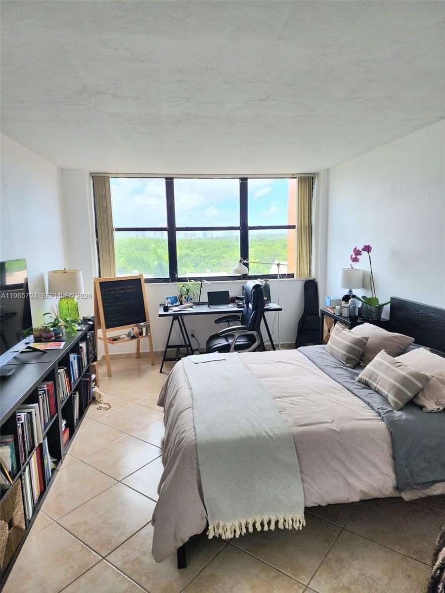 Real estate property located at 2450 135th St #508, Miami-dade, Waterside Towers Condo, North Miami, FL