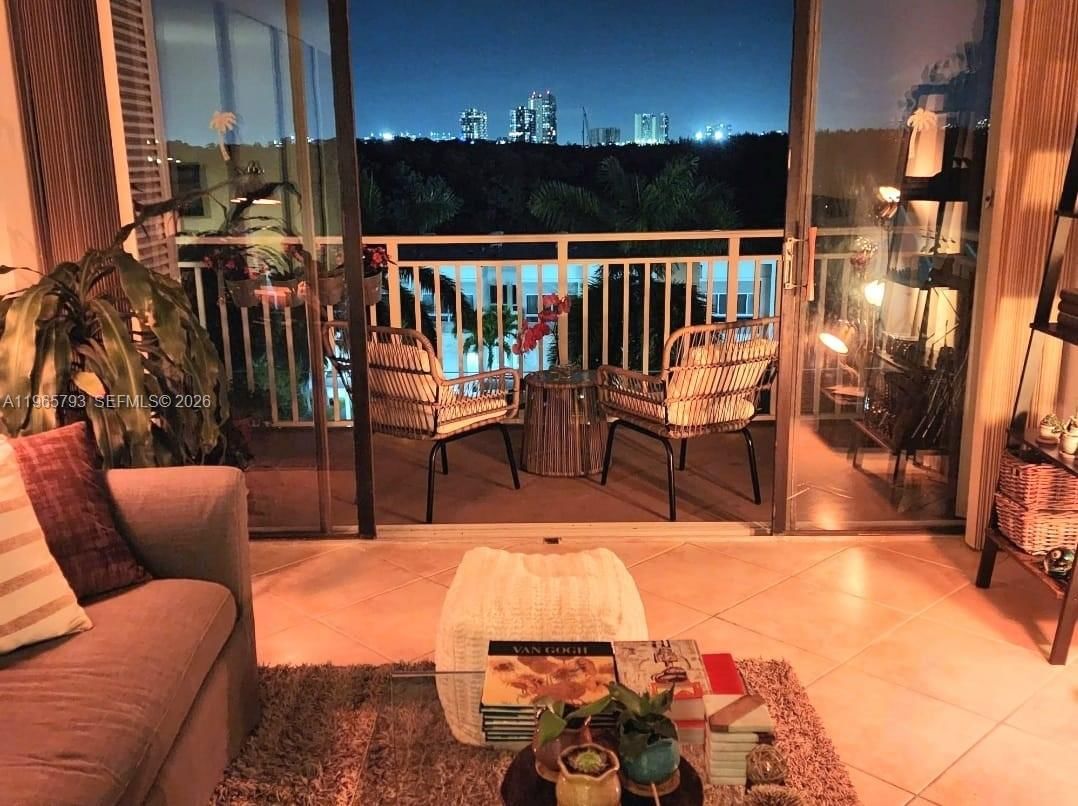 Real estate property located at 2450 135th St #508, Miami-dade, Waterside Towers Condo, North Miami, FL